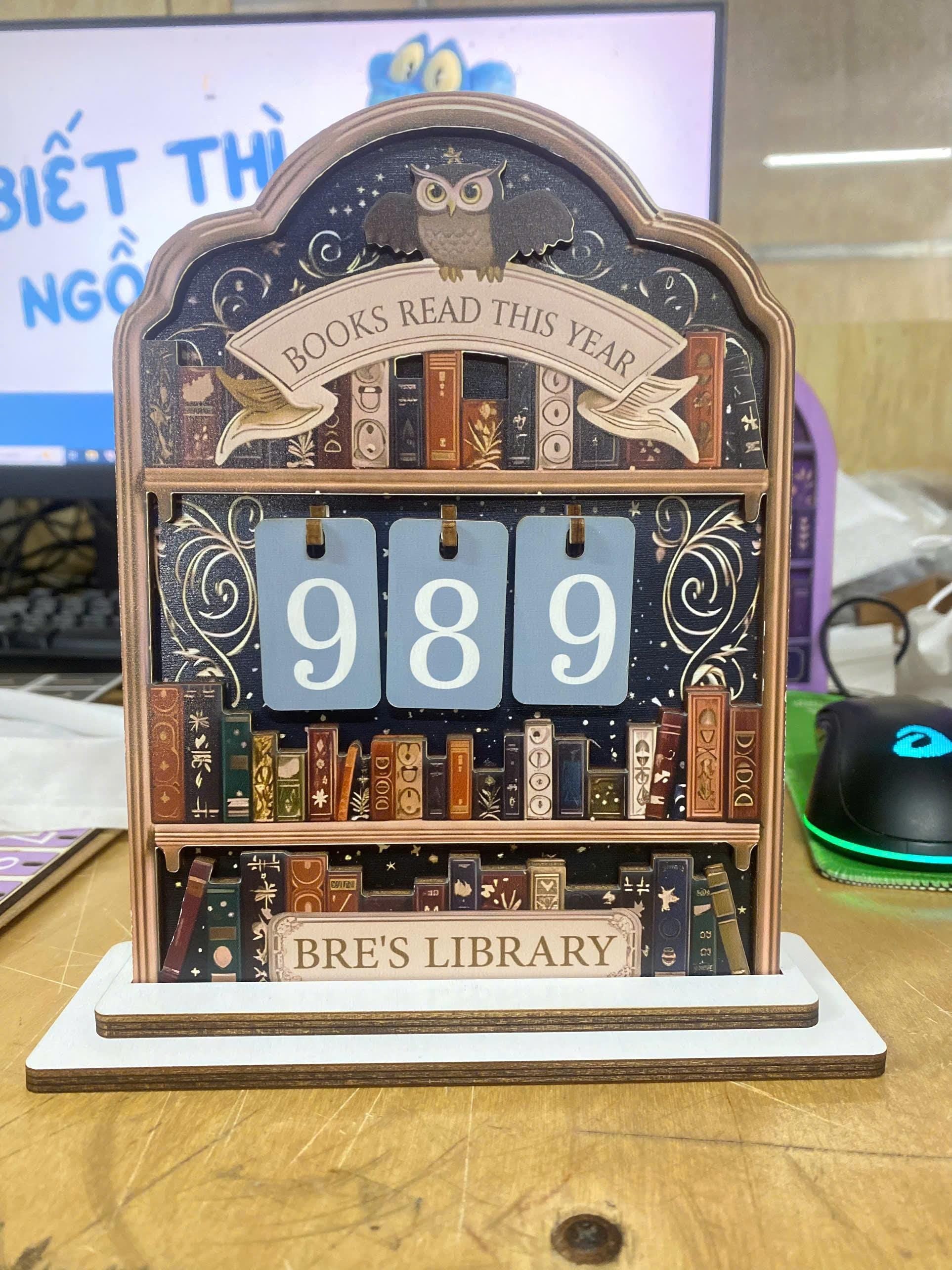 Personalized Wooden Reading Tracker Sign, Flip Book Counter, Custom Books Read 2026 Library Desk Decor Gift