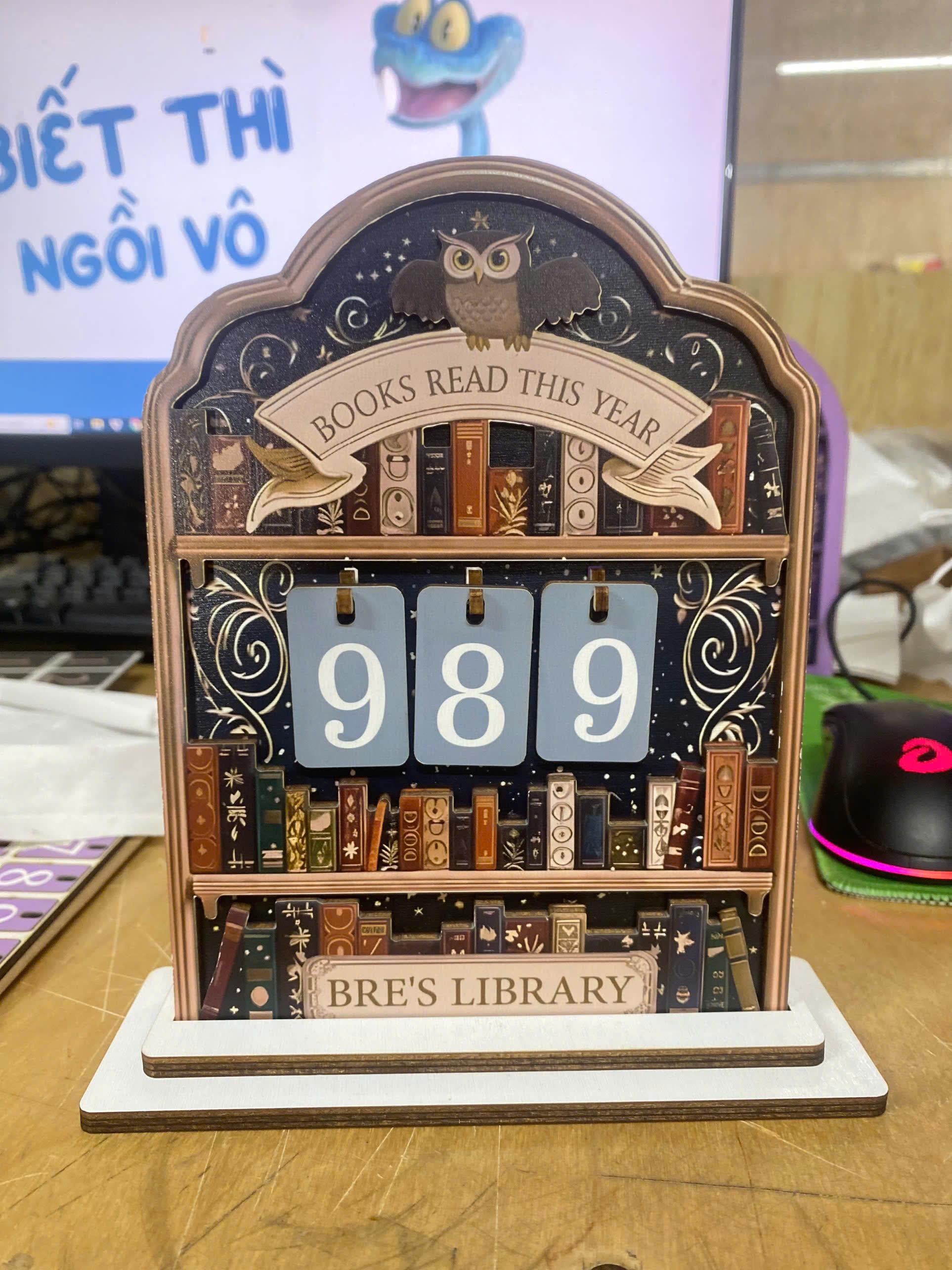 Personalized Wooden Reading Tracker Sign, Flip Book Counter, Custom Books Read 2026 Library Desk Decor Gift